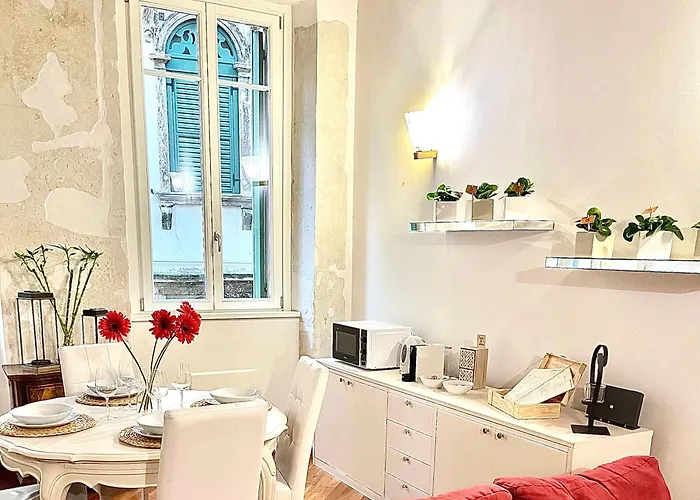 Magnolia - Piazza Delle Erbe Appartement