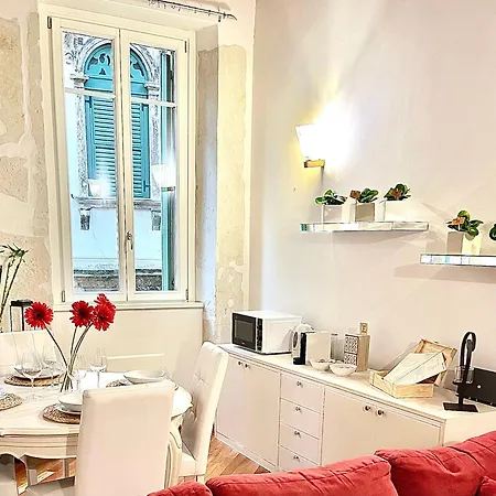 Magnolia - Piazza Delle Erbe Apartament